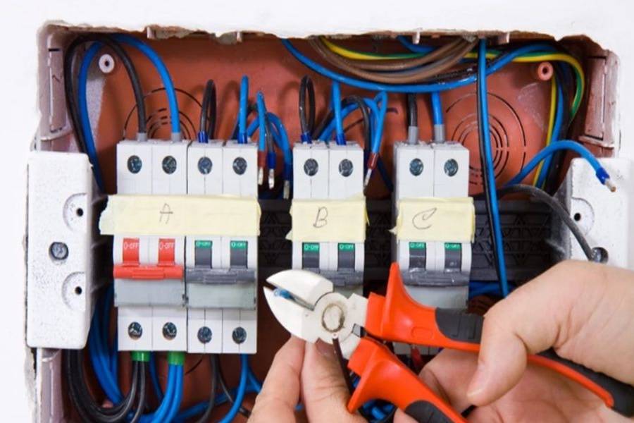 Electricidad básica para proyectores de electrificación de edificios (ELEE005PO) - Online